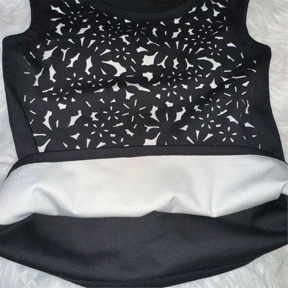 Ann Taylor Petites Floral Laser/Cut Out Sleeveless Blouse Black Size LP Office - Picture 7 of 9